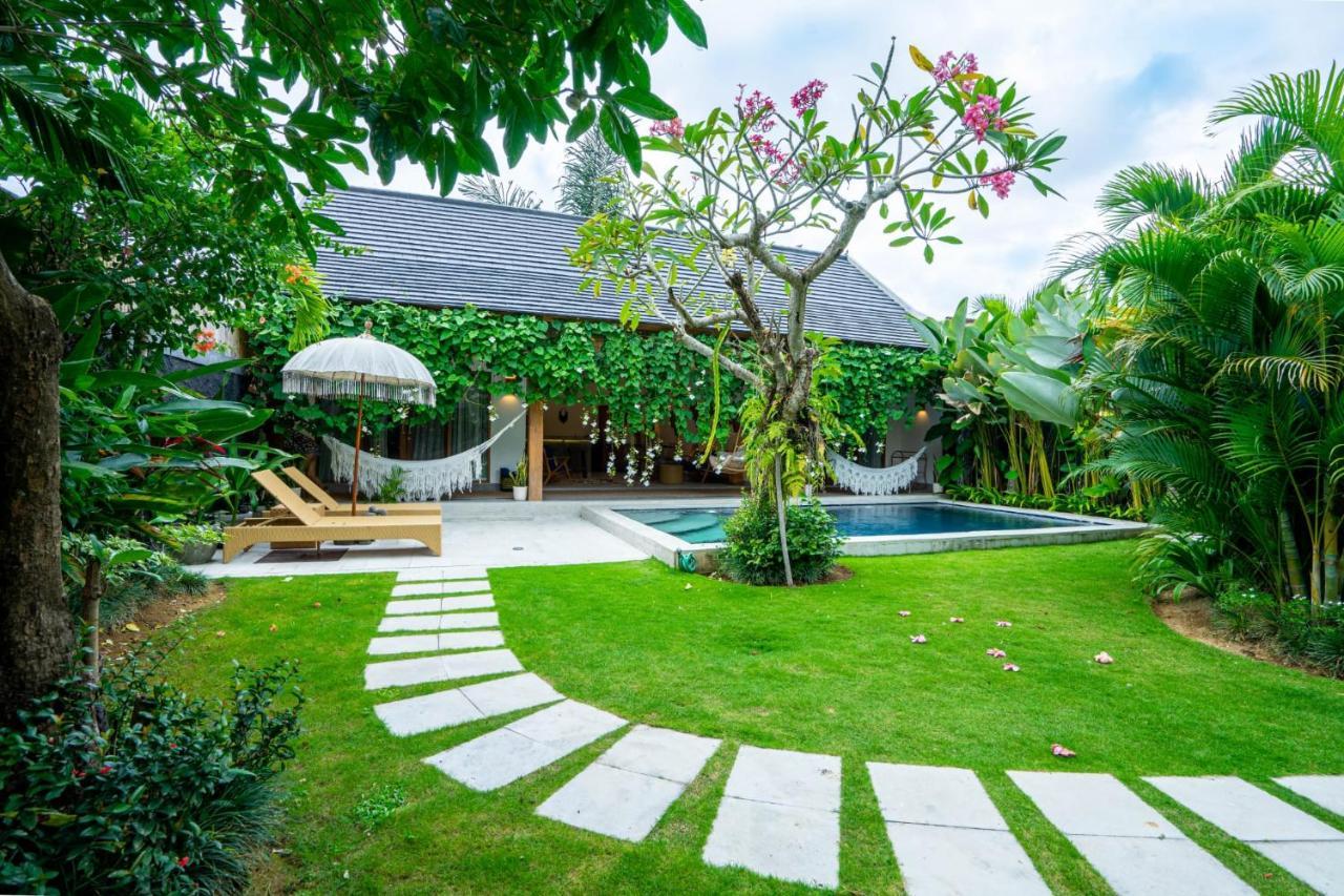 Pura Villa Canggu Extérieur photo