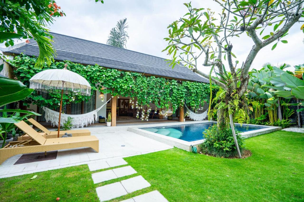 Pura Villa Canggu Extérieur photo